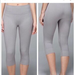Lululemon Seamless Crop Dark Gray legging
